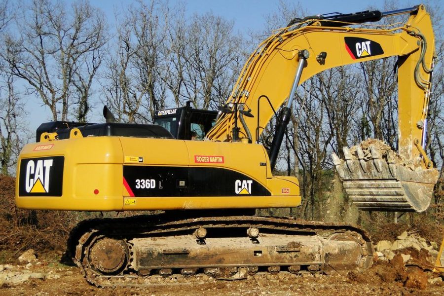 Excavadora Caterpillar 336DL Lateral 900x600 - ALQUILER DE EXCAVADORA CAT 336DL | MOVIMIENTO DE TIERRA