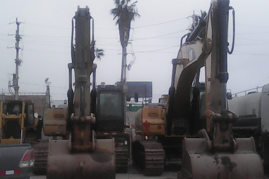 IMG 20171023 153853 scaled 900x600 - ALQUILER DE EXCAVADORA CAT 336DL | MOVIMIENTO DE TIERRA